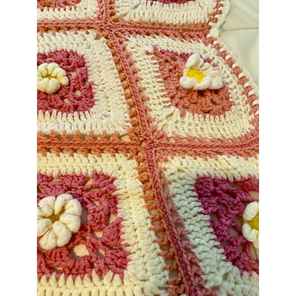 VTG Granny 3D Rose Square Crochet Afghan Blanket Pink White Handmade Flower Yell